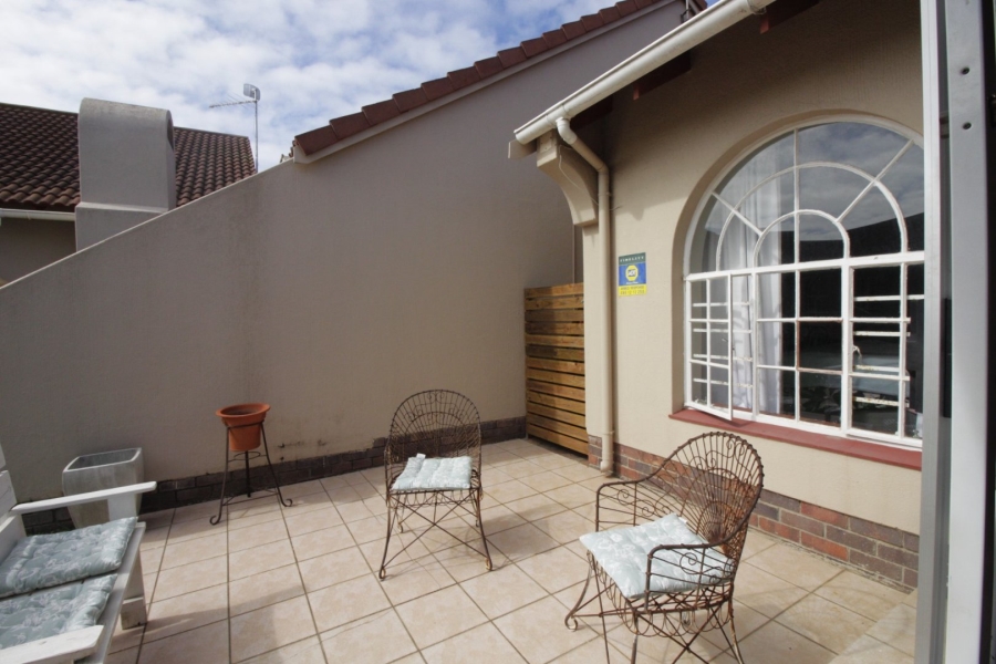 1 Bedroom Property for Sale in Aston Bay Eastern Cape